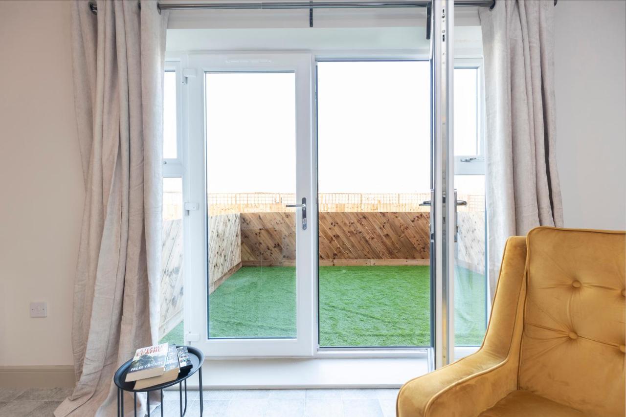 Avery House 2 - Two Bedroom With Outdoor Terrace By Bpne Darlington  Exteriér fotografie